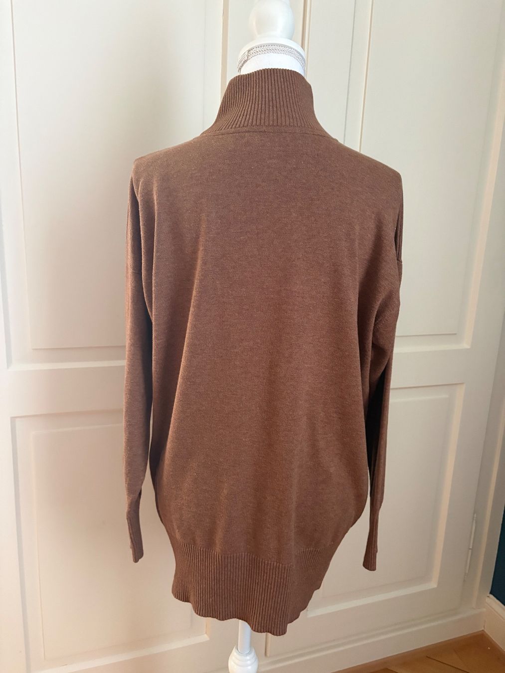 Repeat Pullover & Sweatshirts: Repeat Damen Pullover Stehkragen braun – Gebraucht aus Winterthur von Lepetitprince18 2