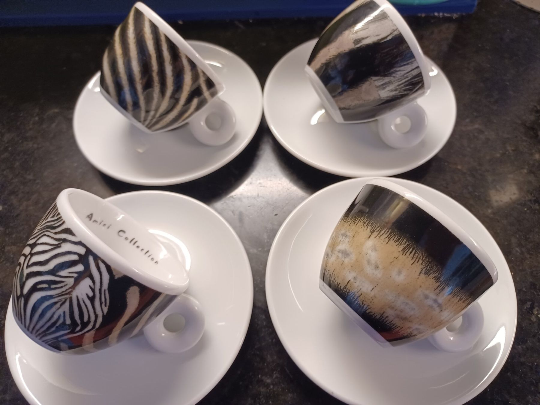 Tazze: AMICI COLLECTION ILLY Espressotassen Zebra1997 Roberta Pietr – Nuovo (secondo la descrizione) da Stans venduto da TrudiSoulshine