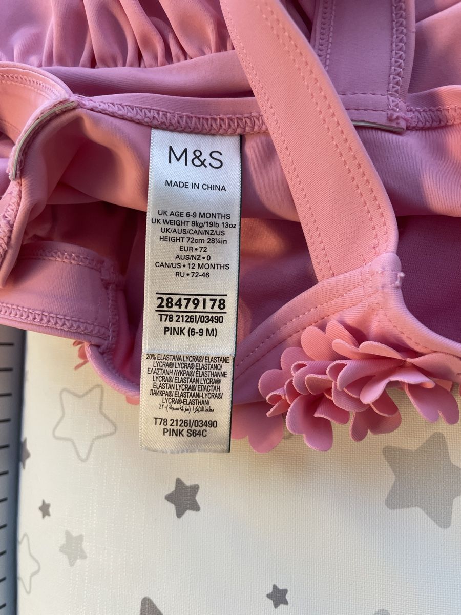 Badekleider & Bikinis: Cute Pink M&S Swimsuit 6-9 Months – Gebraucht aus Zürich von muz_5h6k 1