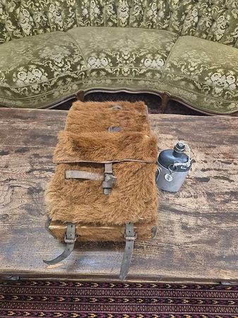 Vintage Schweizer Arme Rucksack mit Feldflasche, Top!