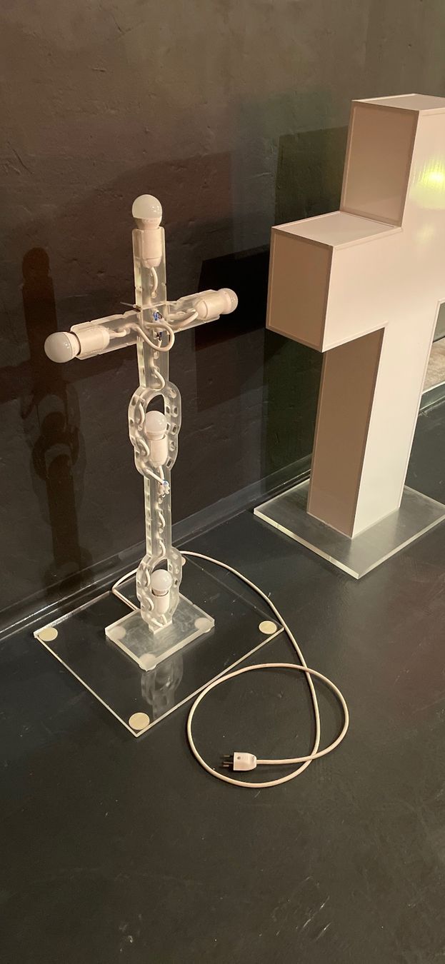 Lampen: Design Stehlampe Weisses Kreuz – Gebraucht aus Wangen b. Olten von Mertz 4
