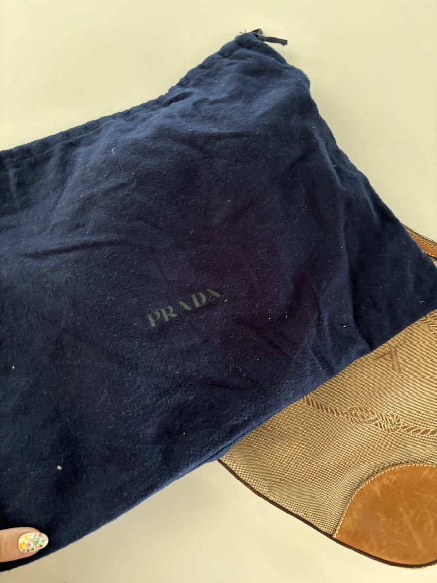Prada Taschen: Prada Beige Bag - Canvas & Leather – Gebraucht aus Bulle von lalooo 6