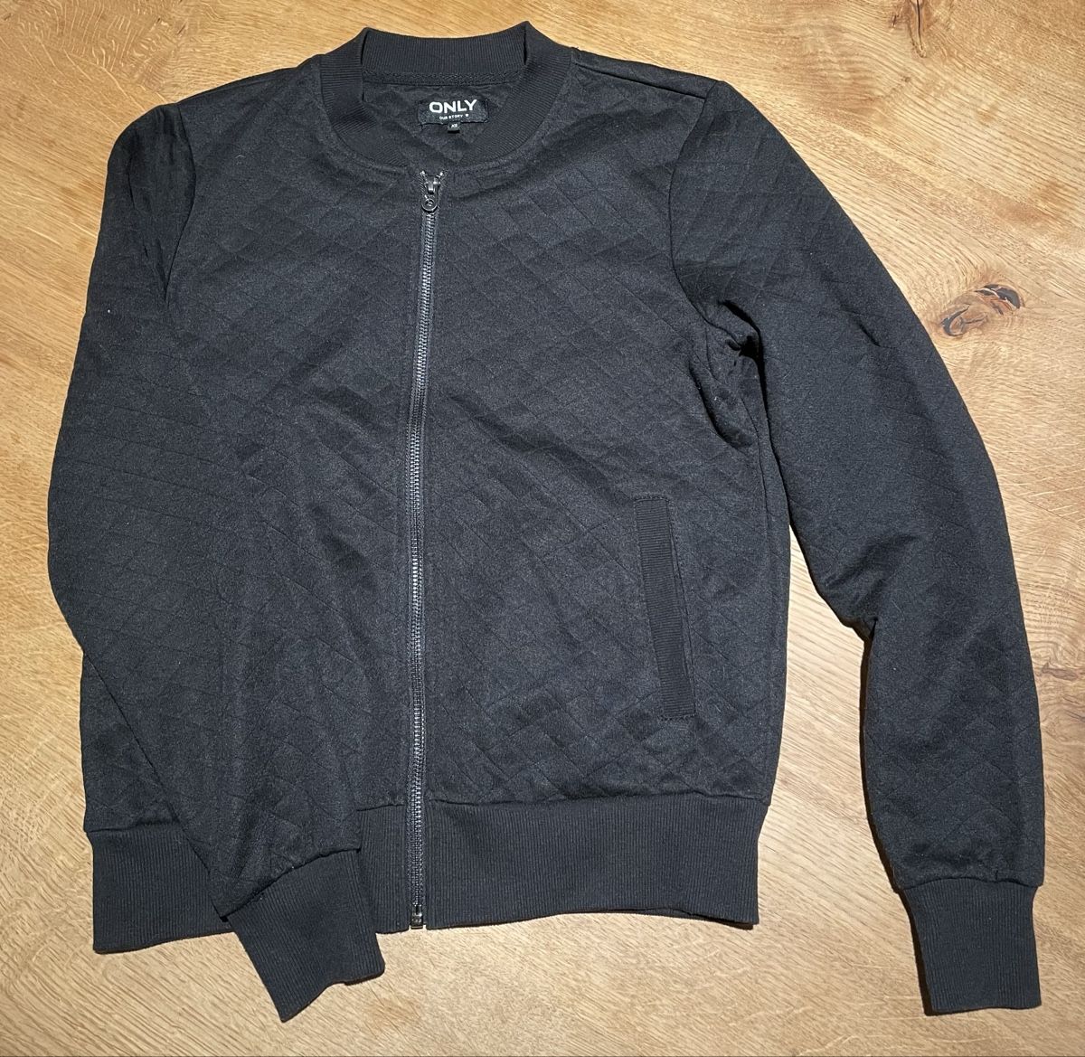 Only Maglioni & Felpe: only Sweatjacke XS – Nuovo (secondo la descrizione) da Wallenwil venduto da van_vkm9