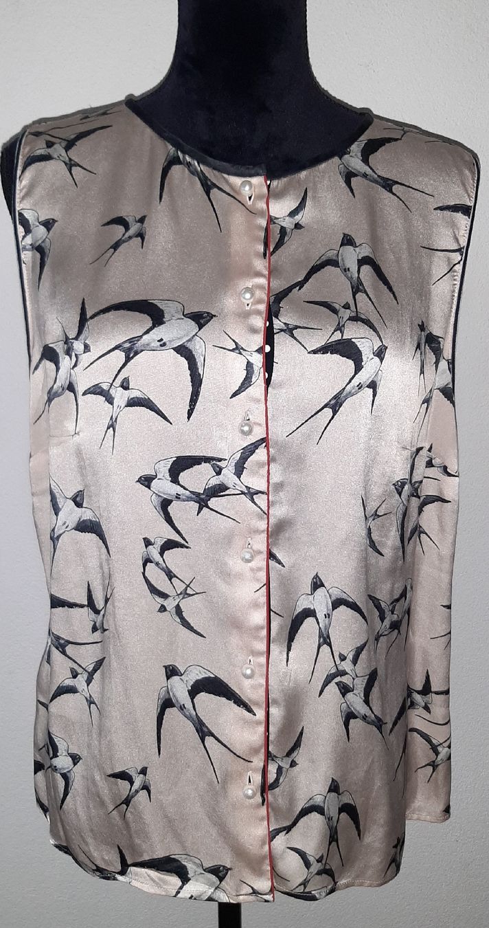 Marc Cain Camicette: Marc Cain Bluse Schwalben-Muster Seide Gr. 40  – Usato da Uster venduto da kgw78 1