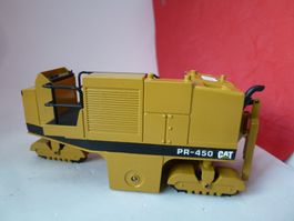 Strassenbau - SEHR schweres Modell von NZG - made in Germany