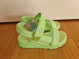 Neu Skechers Sandalen, Gr. 35
