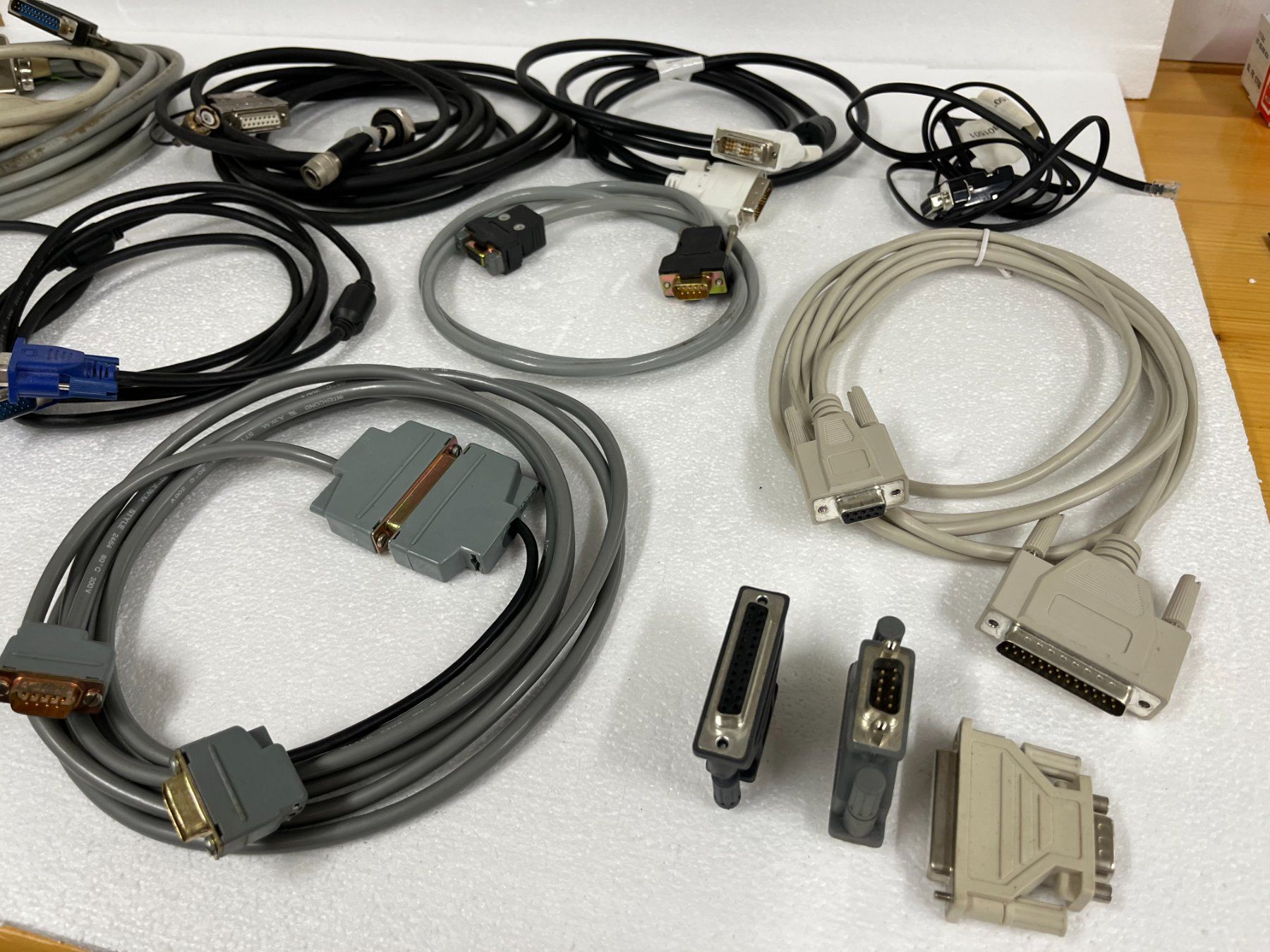 Hewlett Packard PCs: 1 IT - Kiste mit diversem IT-Equipment inkl. HP-Notebook – Gebraucht aus Mumpf von dadaboygugu 3