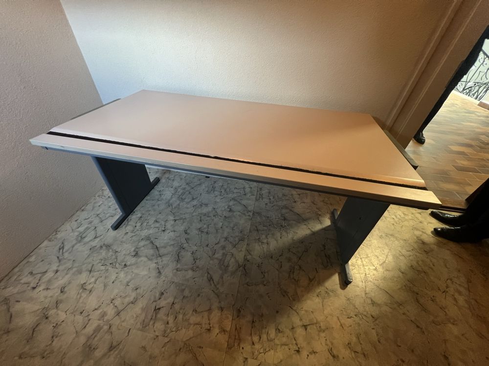 Scrivanie: Bürotisch 77x160x80 – Usato da Zürich venduto da svj_mdb8 1