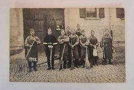 Militärkarte mit einer Gruppe Soldaten 1918