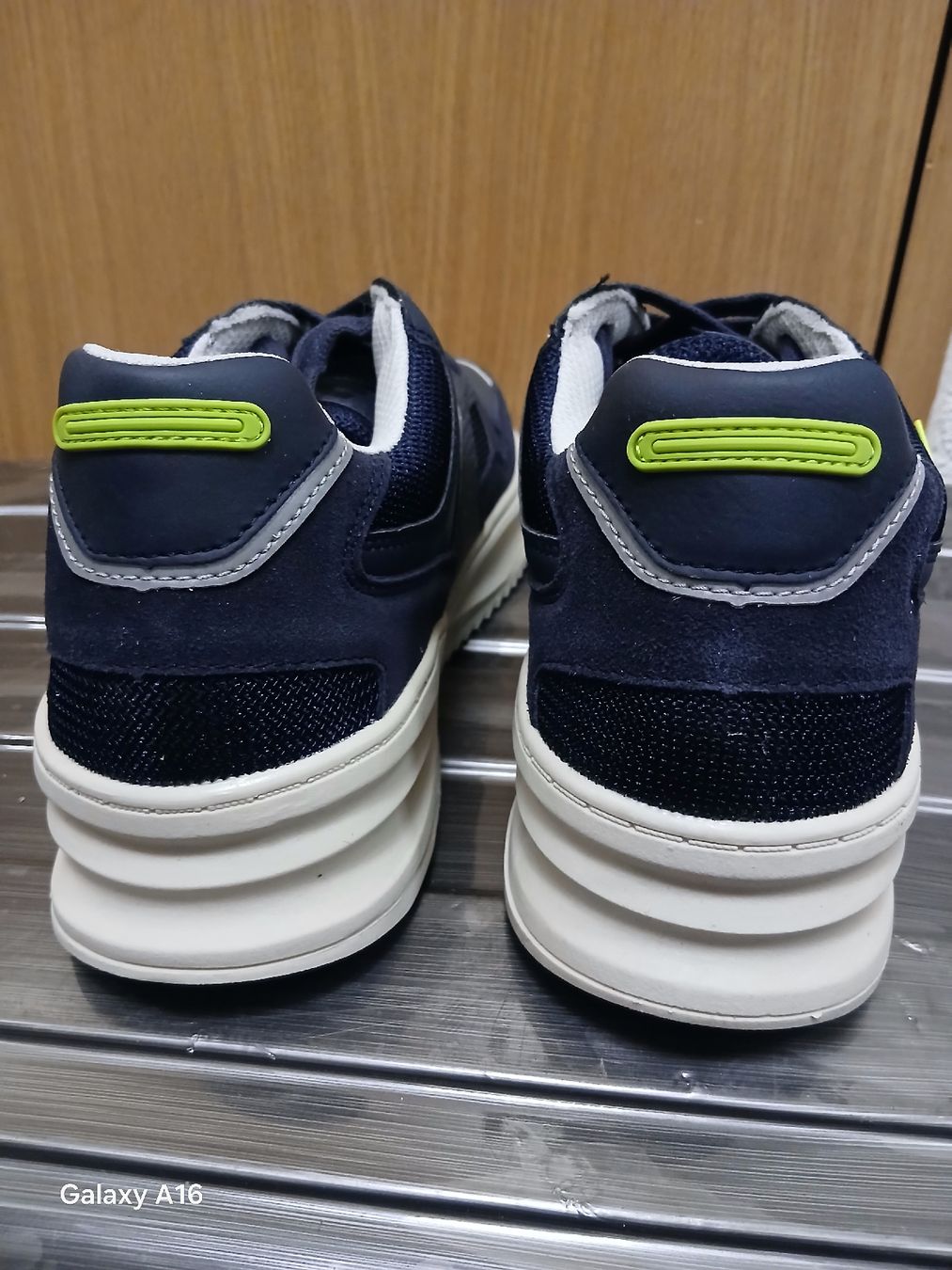 Herrenschuhe: Baskets Bull Boxer neuves jamais portées – Neu und originalverpackt aus Genève von Martinbng 4