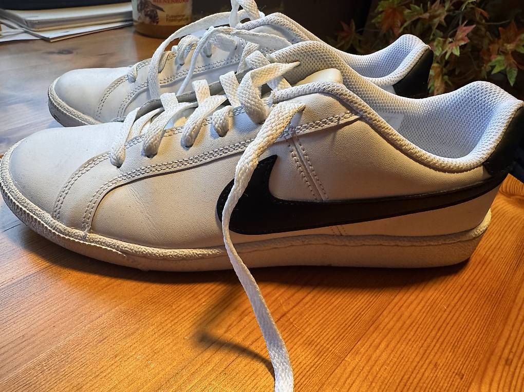 Herrenschuhe: Nike Schuhe 10.- pro Paar  – Gebraucht aus Bad Ragaz von mor_d7kw 1