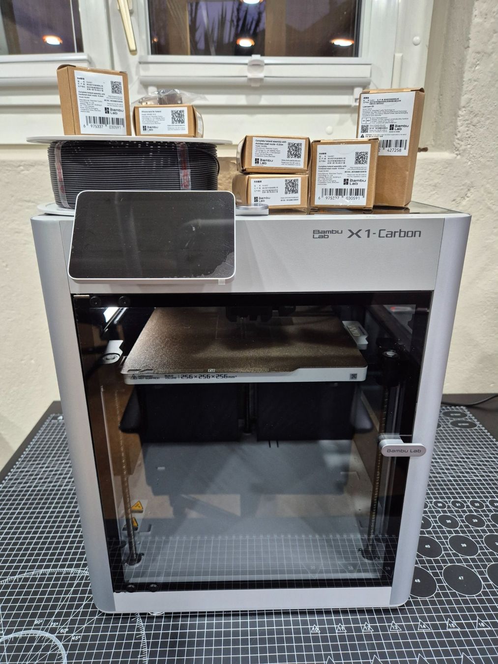 Bambu Lab Imprimante 3D: 3D Drucker Bambu Lab X1-Carbon inkl.Zubehör – D'occasion à Buchrain par knosli