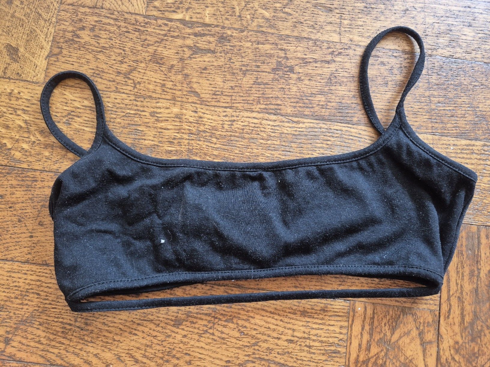 Top: Brassière noire taille M – Usato da Yverdon-les-Bains venduto da somiou 1