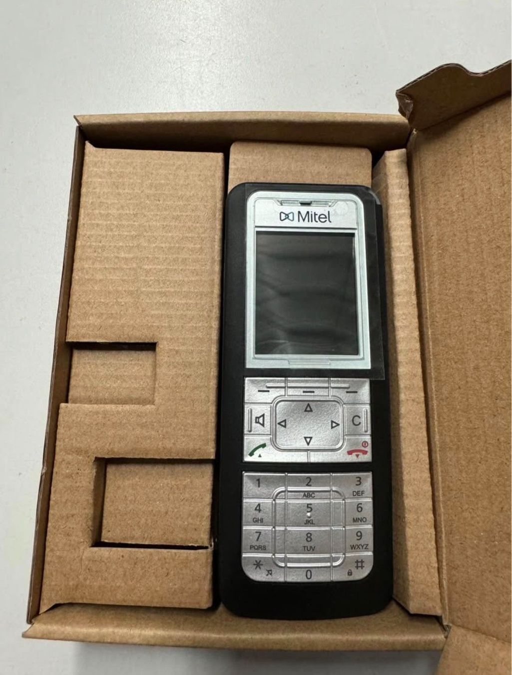 Mitel Téléphones: Mitel 632d v2 – Neuf avec emballage d'origine à Zollikofen par ld5_6h8t