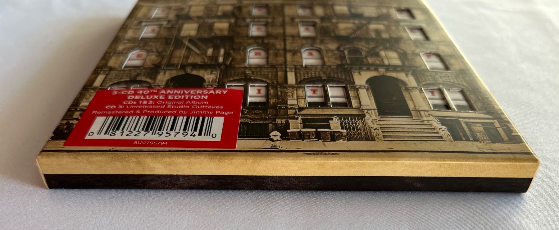 CD: Led Zeppelin - Physical Graffiti / 3 CD Set, 40th Anniv. Etd – Nuovo (secondo la descrizione) da Schaffhausen venduto da Mond689 6