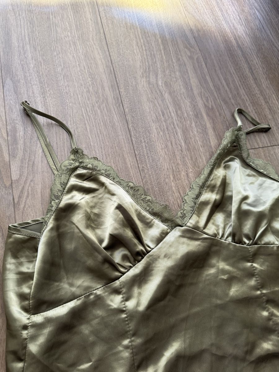 H&M Vestiti: GREEN SILK DRESS💚 – Usato da Dietikon venduto da athiinax 1