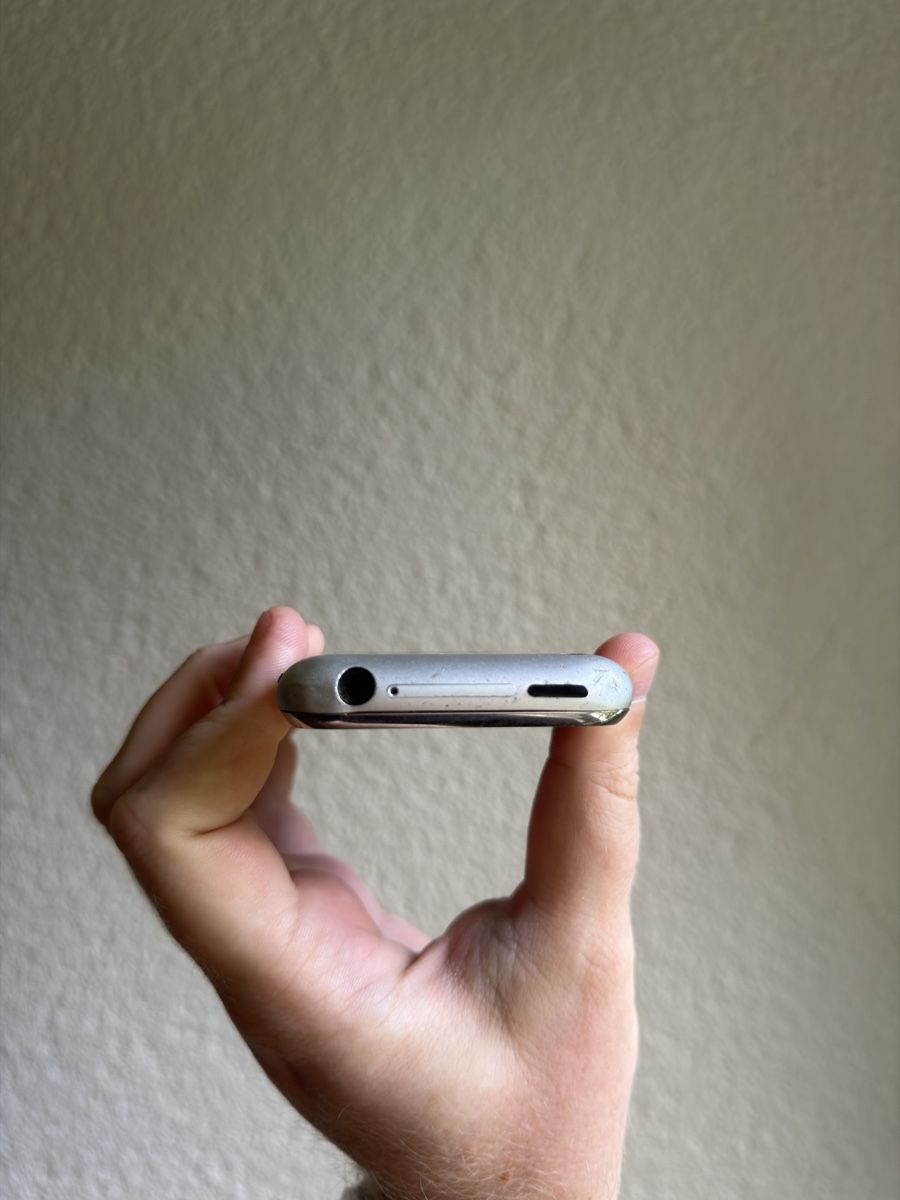 Apple Handys / Smartphones: Apple iPhone 2G 8GB – 1st Generation – Gebraucht aus Zürich von idbronskiy 4