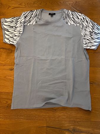 T-Shirt L