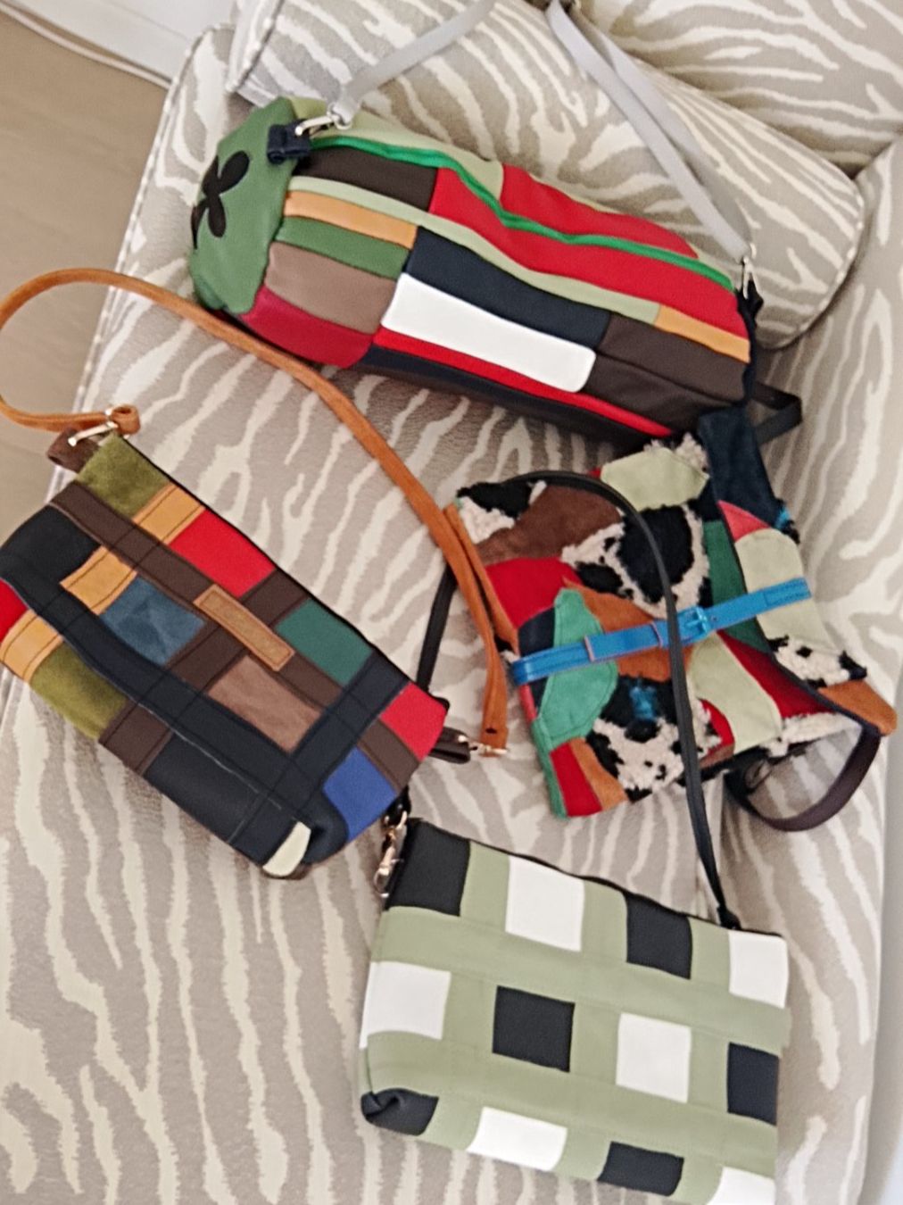 Taschen für Damen: Handtasche Patchwork Leder Fell bunt.neu – Neu (gemäss Beschreibung) aus Bellikon von MellonCollieMitTwint 5