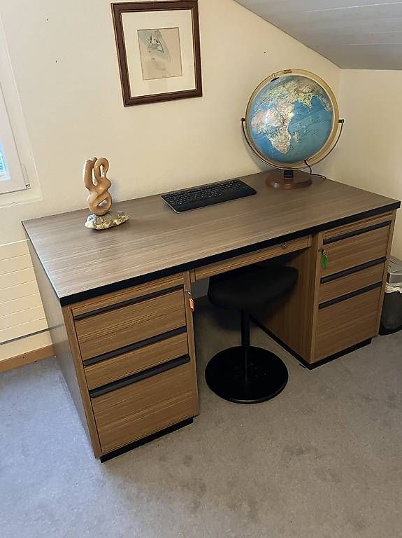 Bureaux: Grand bureau vintage – D'occasion à Düdingen par chi_7j5l 1