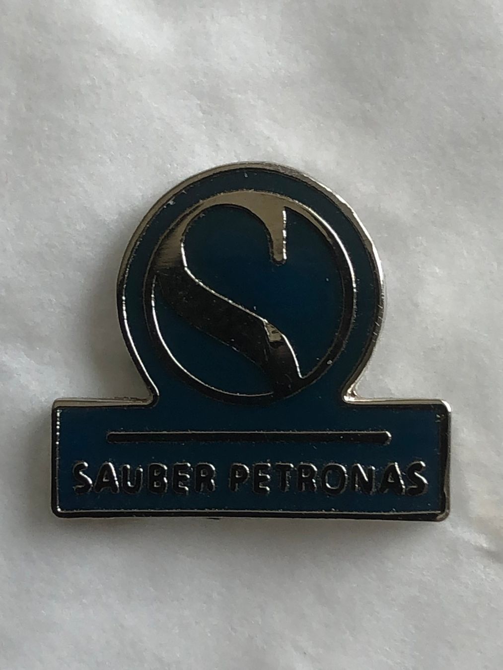 Plaquettes & Badges: Sauber Petronas Pin – D'occasion à Zell ZH par humarosch