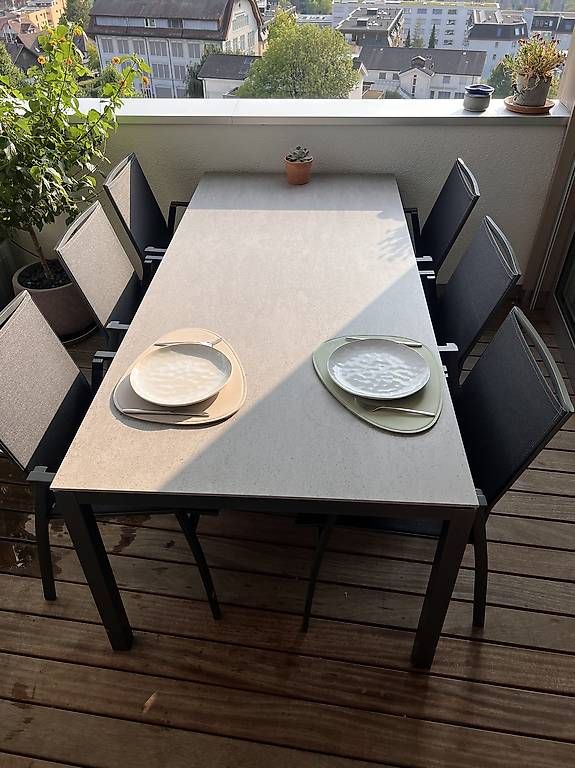 Set de table et chaises: Gartentisch mit 6 Stühlen – D'occasion à Horw par JasminIsenschmid 1