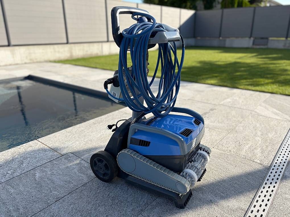 Schwimmbad-Zubehör: Dolphin M600 Poolroboter – Gebraucht aus Luterbach von LWC2544 1