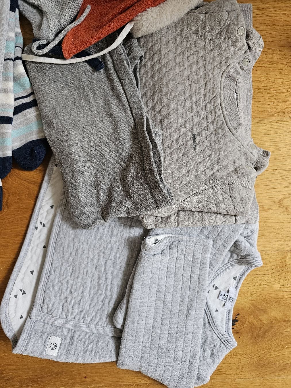 Lotti & Set di vestiti: Kleiderpaket  – Usato da Basel venduto da sst_m5xv 1