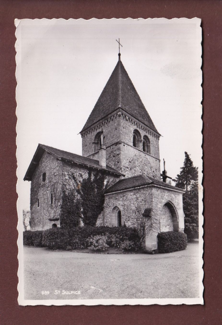 Cartoline postali: ST. SULPICE - Eglise - 1947 – Usato da Pully venduto da nicecards