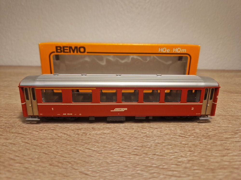 Paire De Wagons Marchandises Bemo RhB H0m/H0e – Époque IV, Comme Neufs, Analogique