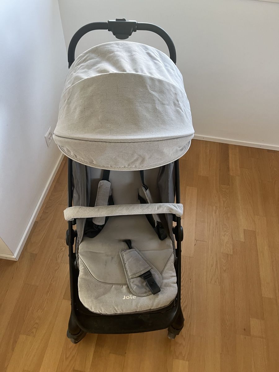 Joie Kinderwagen: Joie Kinderwagen Reisebuggy grau  – Gebraucht aus Zürich von Danyelsky 1