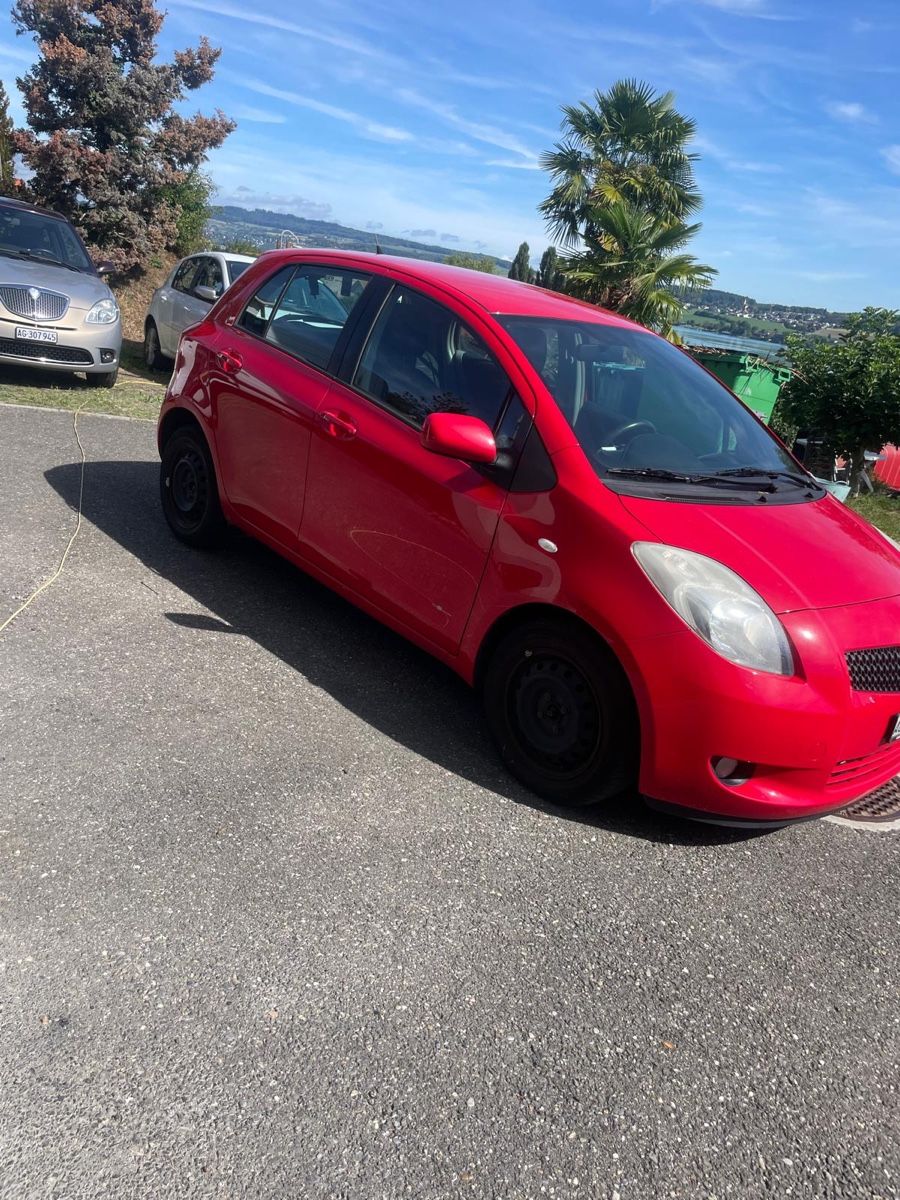 Toyota Automobili: Toyota Yaris 1.3 – Usato da Beinwil am see venduto da ana_5dnf 2