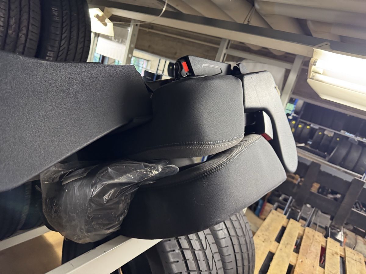 Tutti pezzi di ricambio auto: Sitze Ford Transit Custom  – Nuovo (secondo la descrizione) da Belpberg venduto da Wertvoll99 1