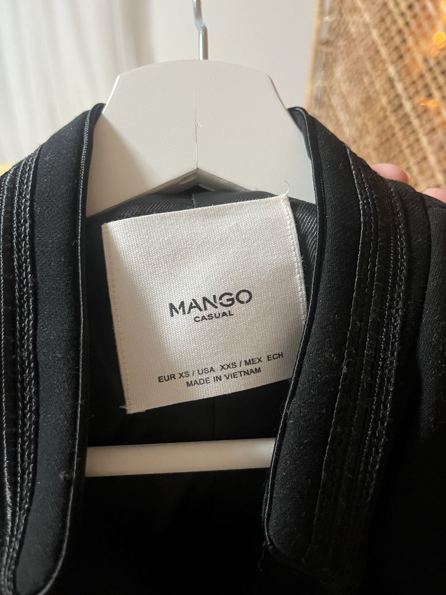Mango Cappotti: Mantel von Mango – Nuovo (secondo la descrizione) da Oberrieden venduto da Schnaepplijaeger_24 2