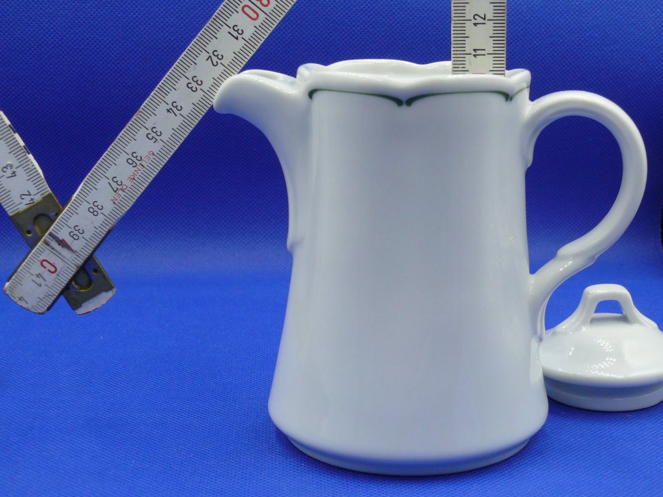 Teiere: Kaffeekanne Höhe 11.4 cm – Nuovo (secondo la descrizione) da Schwarzenburg venduto da Unterwahlern 1