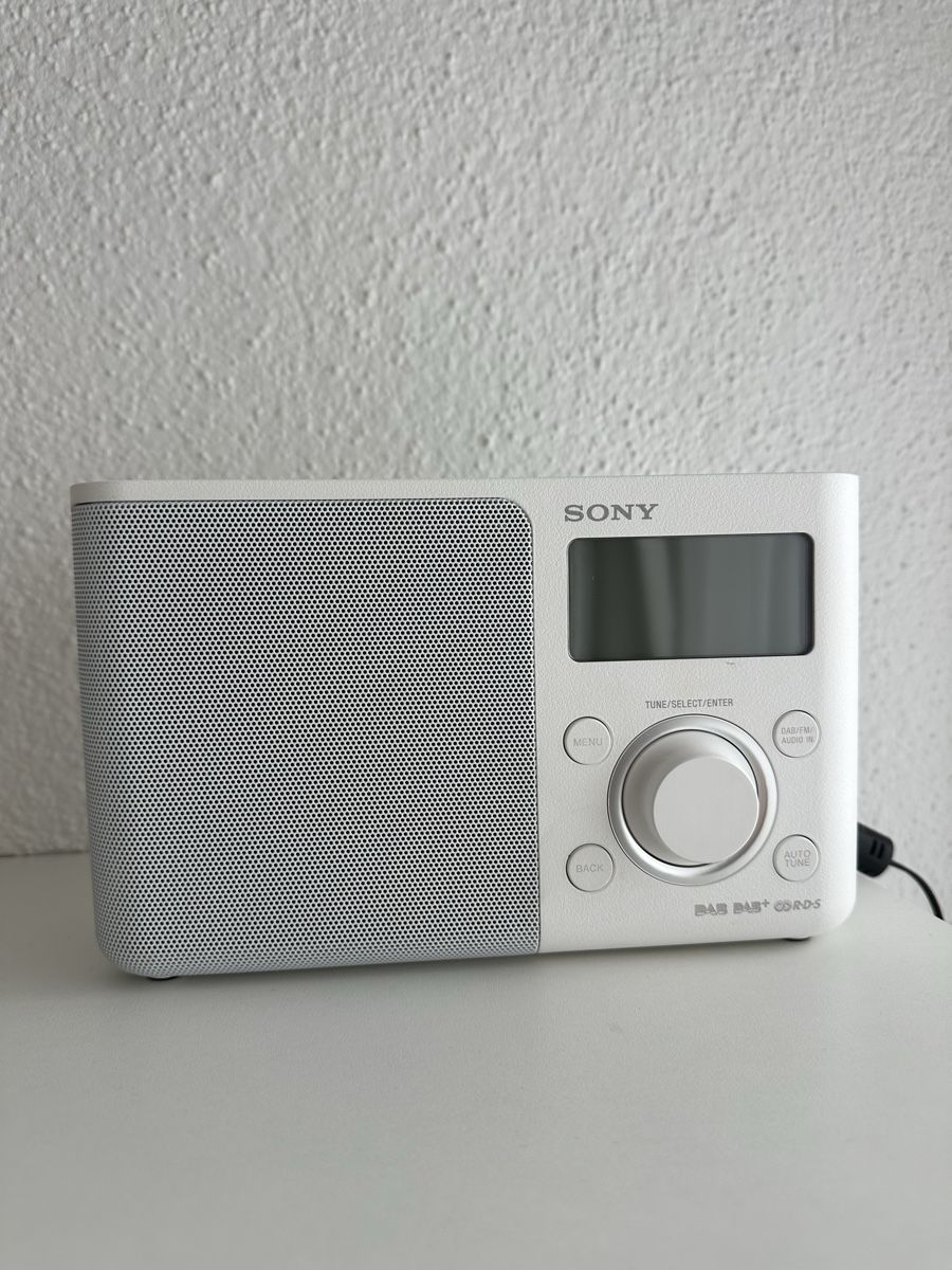 Sony Sveglie:  Sony Xdr-S61d - Radio Wecker – Usato da Fällanden venduto da Xenia.R