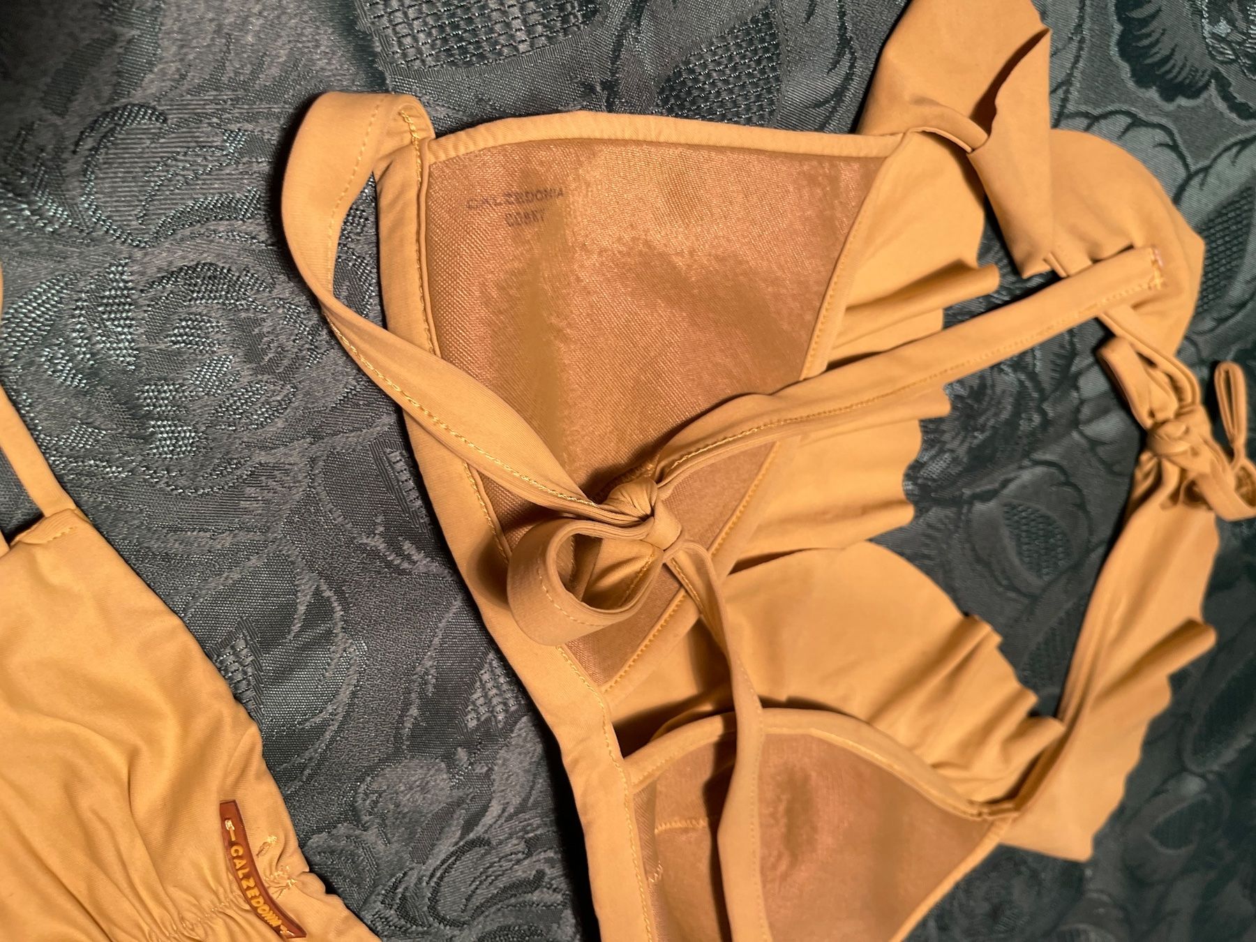 Calzedonia Badekleider & Bikinis: Bikini giallo senape di Calzedonia-S/M-chic e elegante – Neu (gemäss Beschreibung) aus Locarno von Fixed8 8