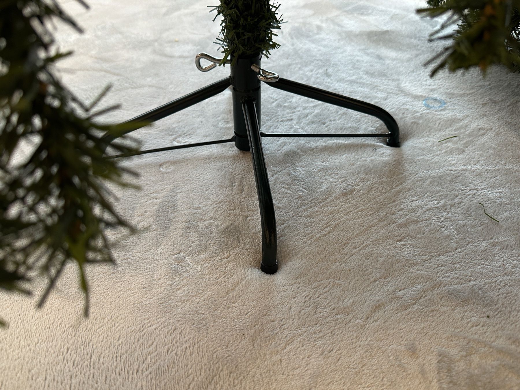 Tutte le decorazioni: Weihnachtsbaum inkl. LED Kette und Baumständer – Usato da Gersau venduto da Edotcom 5