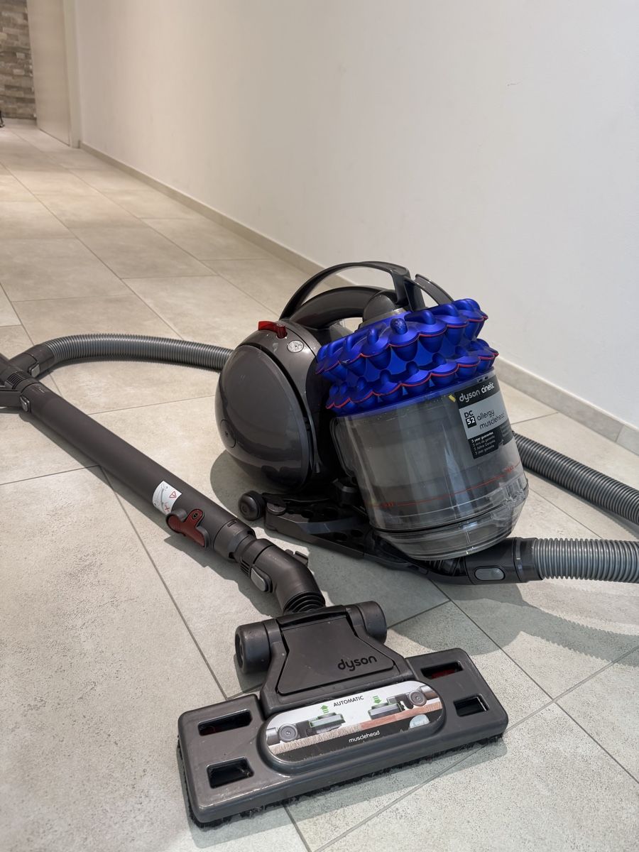 Dyson Aspirapolveri & Accessori: dayson staubsauger – Usato da Rheineck venduto da nik_w5bc 1