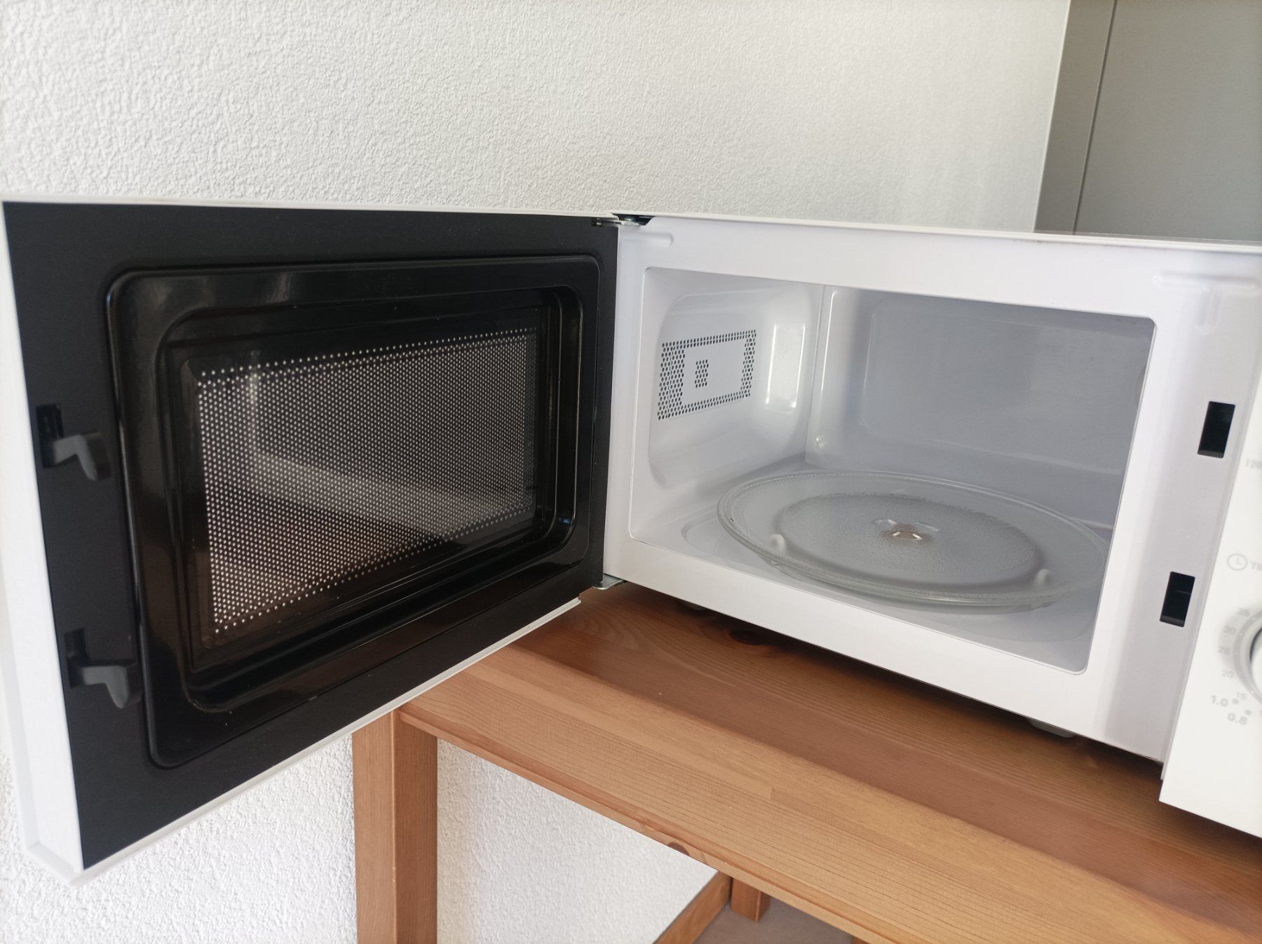Küchengeräte: Micro-ondes Comfee – Gebraucht aus Lausanne von hdo_d2mm 1