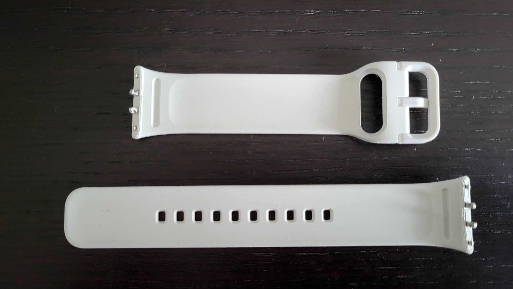 Samsung Smartwatch: Samsung Galaxy Fit3 Silikon Sportarmband weiss ET-SFR39 – Neu (gemäss Beschreibung) aus Schindellegi von Peter8834 1