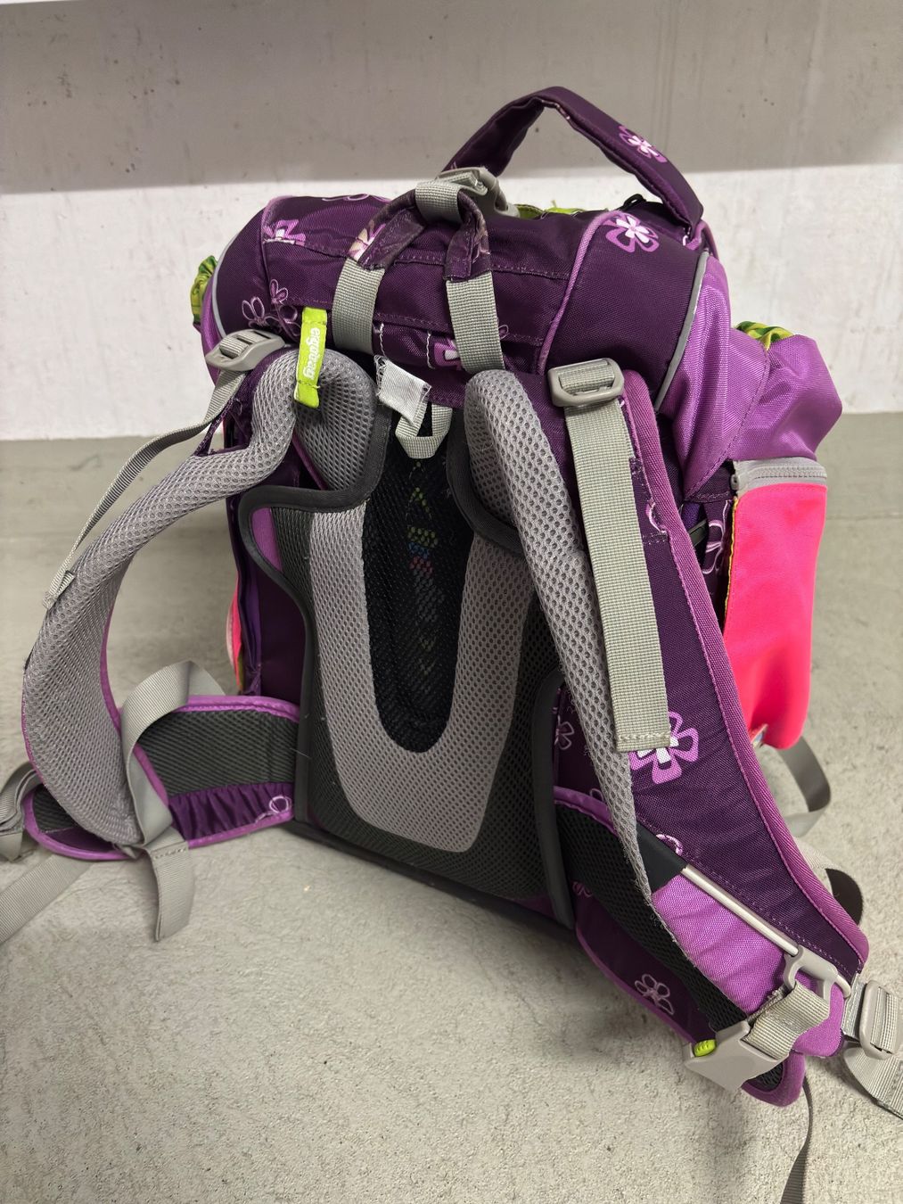 Ergobag Zaini: Schulrucksack  Ergobag + Turnbeutel + Etui – Usato da Sonterswil venduto da VD-Service 6