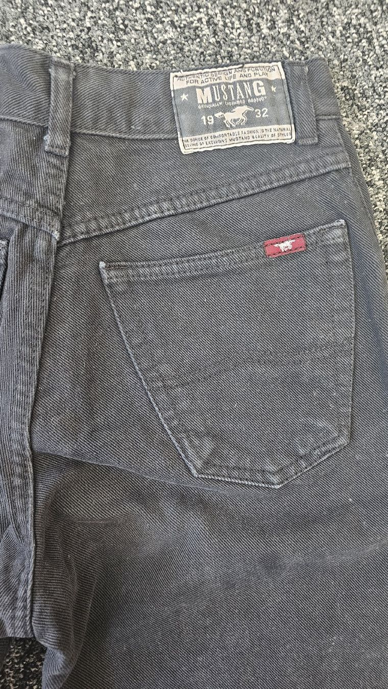 Levi's Jeans: 2 Jeans - Mustang & Levis – Usato da Mauren venduto da ehr_5cy6 3