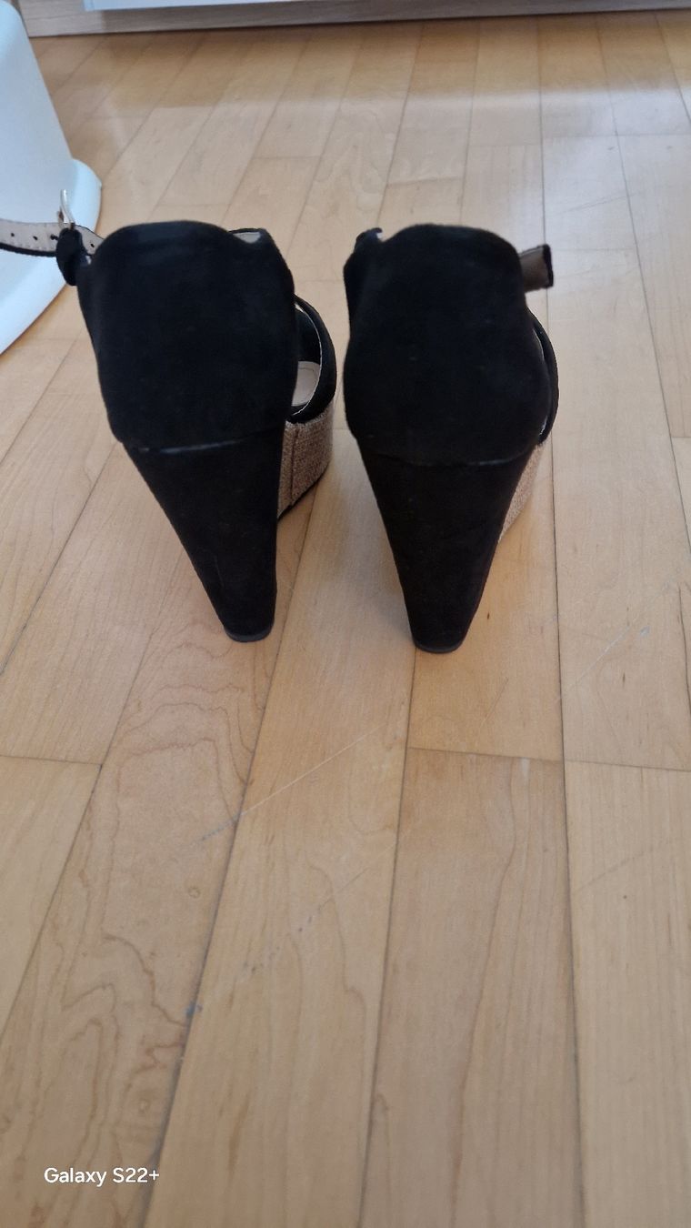 Scarpe da donna: Schuhe mit schwarzem Keil Größe 38 Piplar – Usato da Uetikon am See venduto da val_5xsw 4