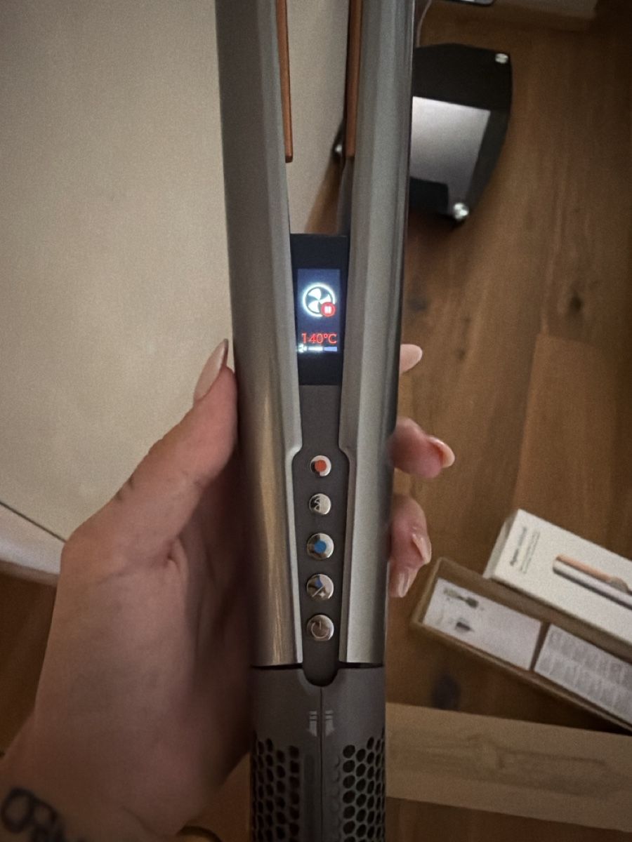 Dyson Asciugacapelli: Dyson Airstrait – Usato da Magden venduto da SCO13 1