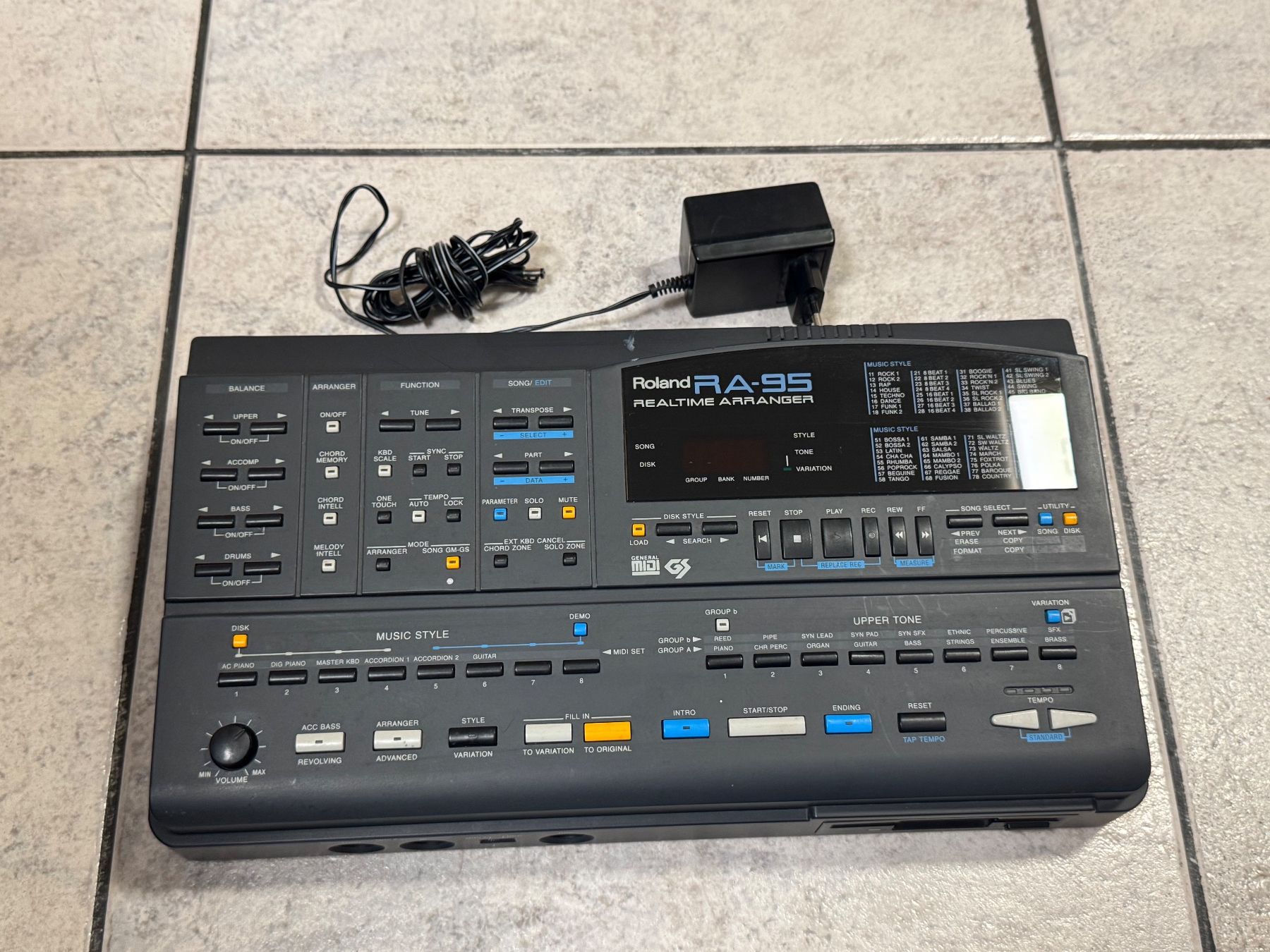 Roland Musikinstrumente: Roland | RA-95 | Realtime Arranger – Gebraucht aus Kaiseraugst von Drasa 4