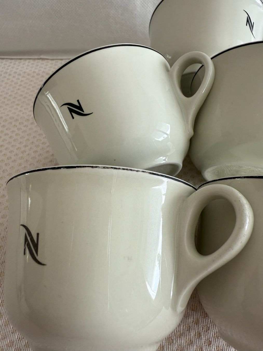 Nespresso Tazze: Nespresso - N - tasses cappuccino – Usato da Sion venduto da accroshoes 3