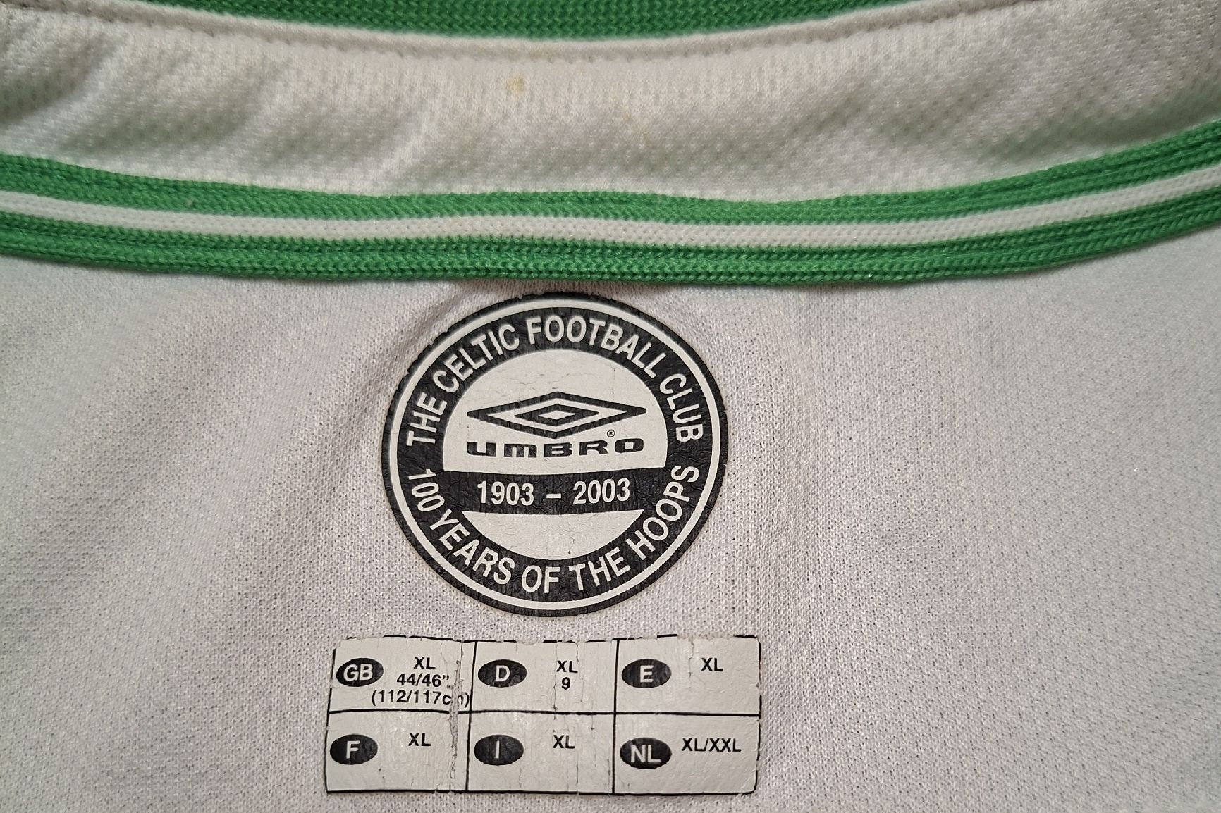 Umbro Leibchen & Hosen: Original Celtic Glasgow 2003-04 Home Trikot – Gebraucht aus St-Léonard von SwissDealsJersey 2