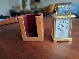 Reiseuhr