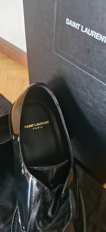 Saint Laurent Scarpe da uomo: Scarpe Saint Laurent N42 – Nuovo (secondo la descrizione) da Pregassona venduto da ivi_xgd5 2